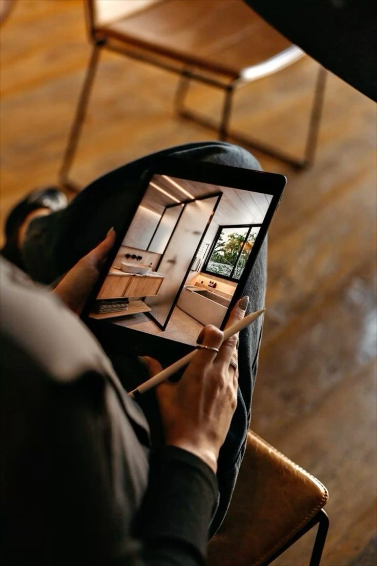 Stilisierter Kompass auf einer Karte, symbolisiert klare Richtung